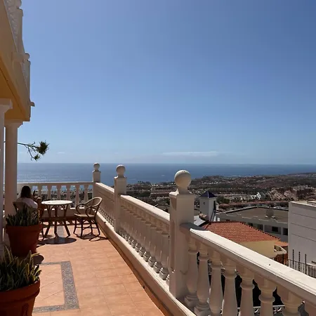 Villa Costa Adeje Βίλα *