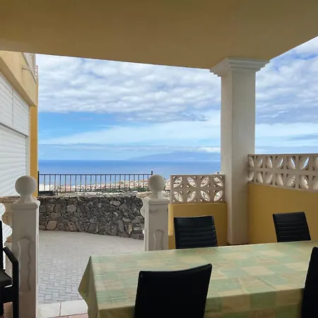 Villa Costa Adeje Вілла