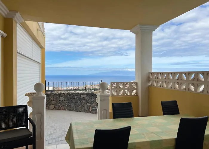 Villa Costa Adeje Вілла