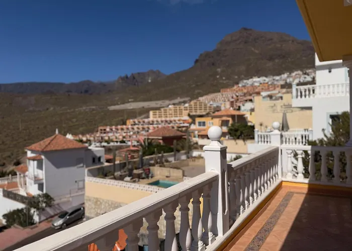 Villa Costa Adeje Адехе