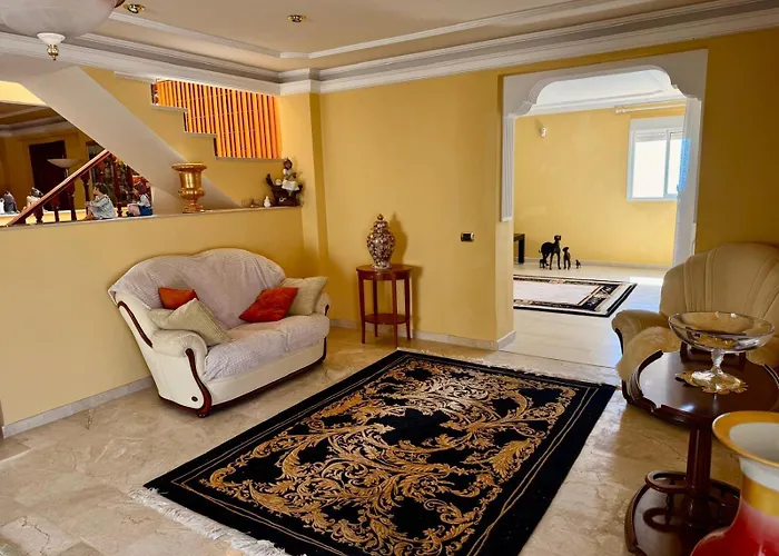 Villa Costa Adeje Вілла