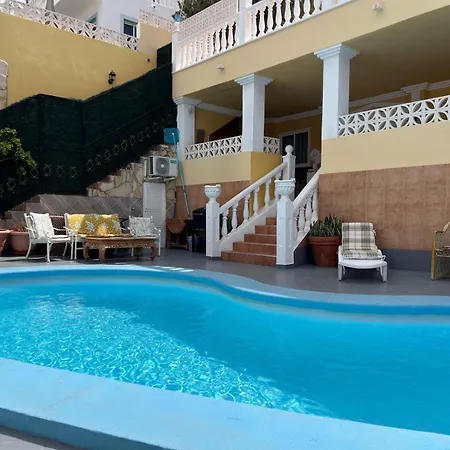Villa Costa Adeje 아데제